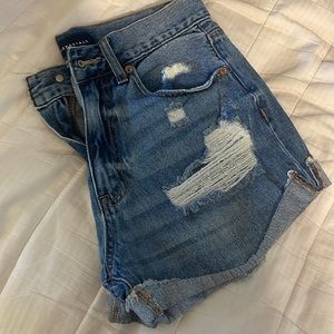 Women’s aero Jean shorts